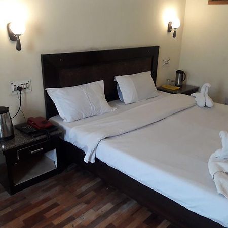 Hotel Jessica Манали Экстерьер фото